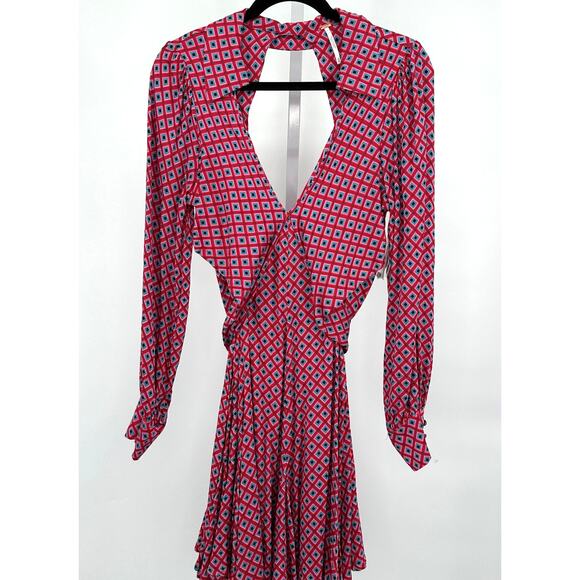 It Takes Two Long Sleeve Open Back Mini Dress Medium‎ - Picture 3 of 8